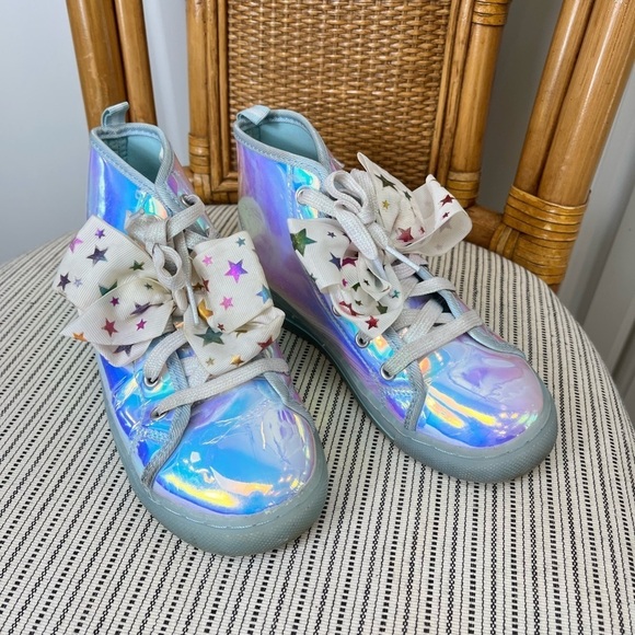 Jojo Siwa Metallic Rubber Shoes - Girls size 3 - Picture 6 of 6